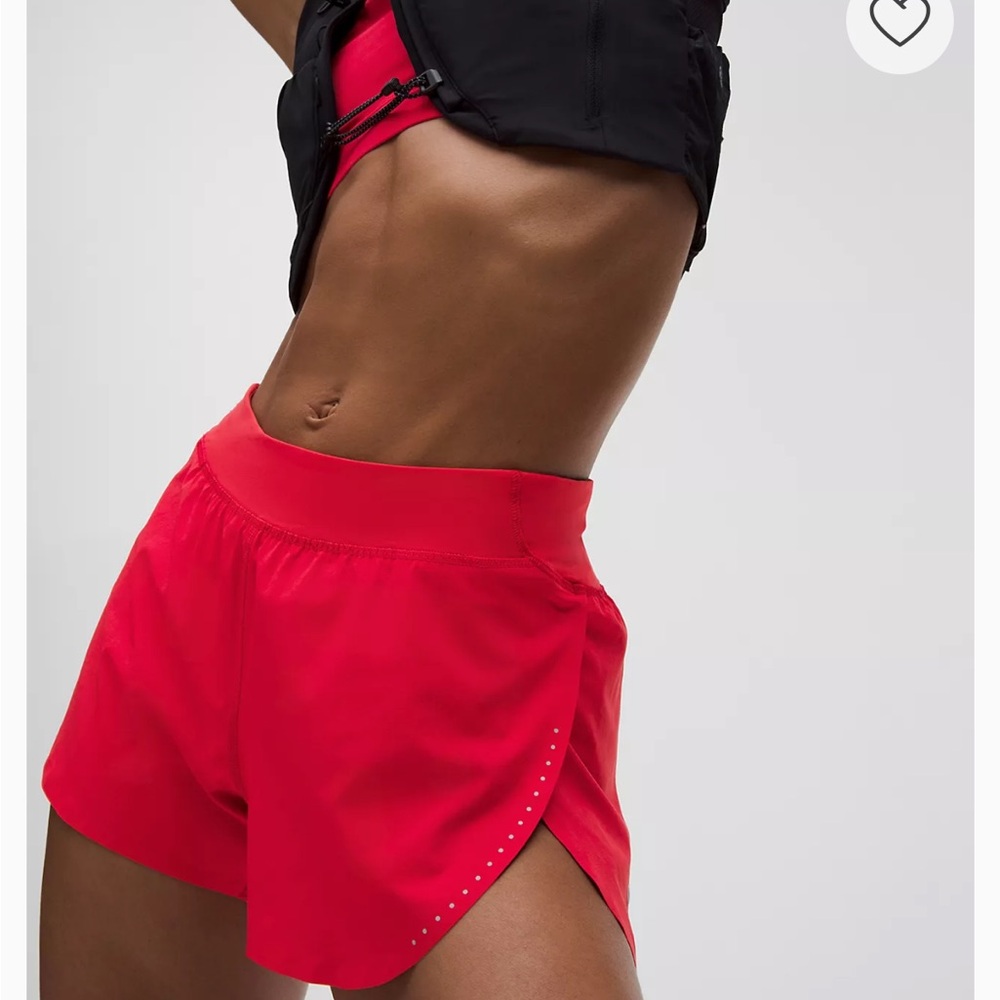 Older Model Fast & Free Red Shorts US 2 – Rip in Lining